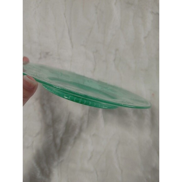 Westmoreland Green Vaseline Glass Grape & Leaf Woolworth Plate circa 1930-Glows! - Picture 10 of 10